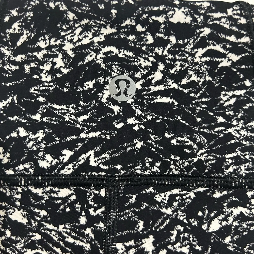 Lululemon Deep Breath Crop (21